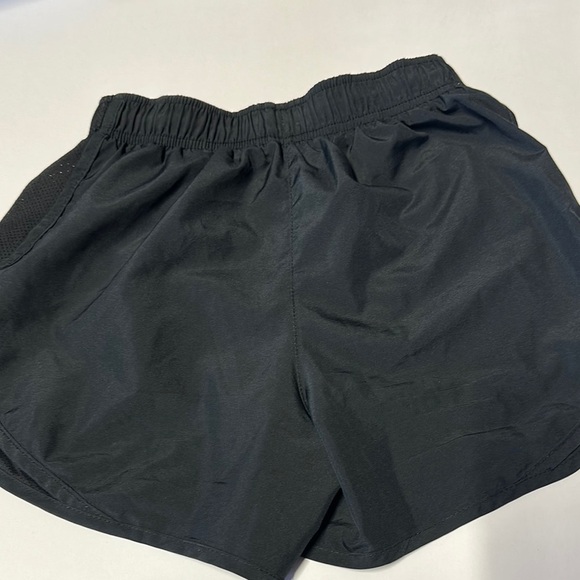 Nike Black Athletic Shorts Lightweight Training Essential - Picture 3 of 8